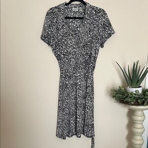 Chico's Black and White Geometric Dress